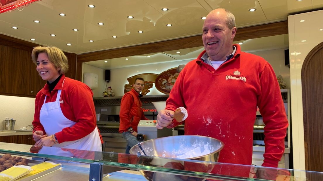 Martin Speelman in de oliebollenkraam