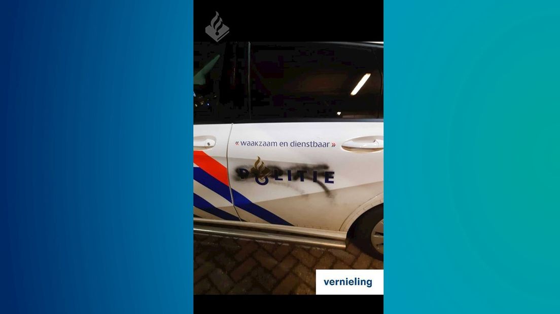 De bekladde auto in Dedemsvaart