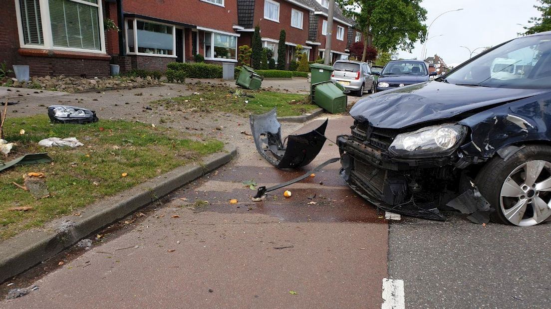 Vrouw veroorzaakt 'groene ravage' in Hengelo na ongeval