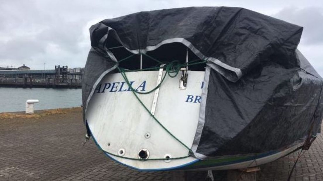 Schip geborgen, zoektocht naar opvarende definitief gestaakt