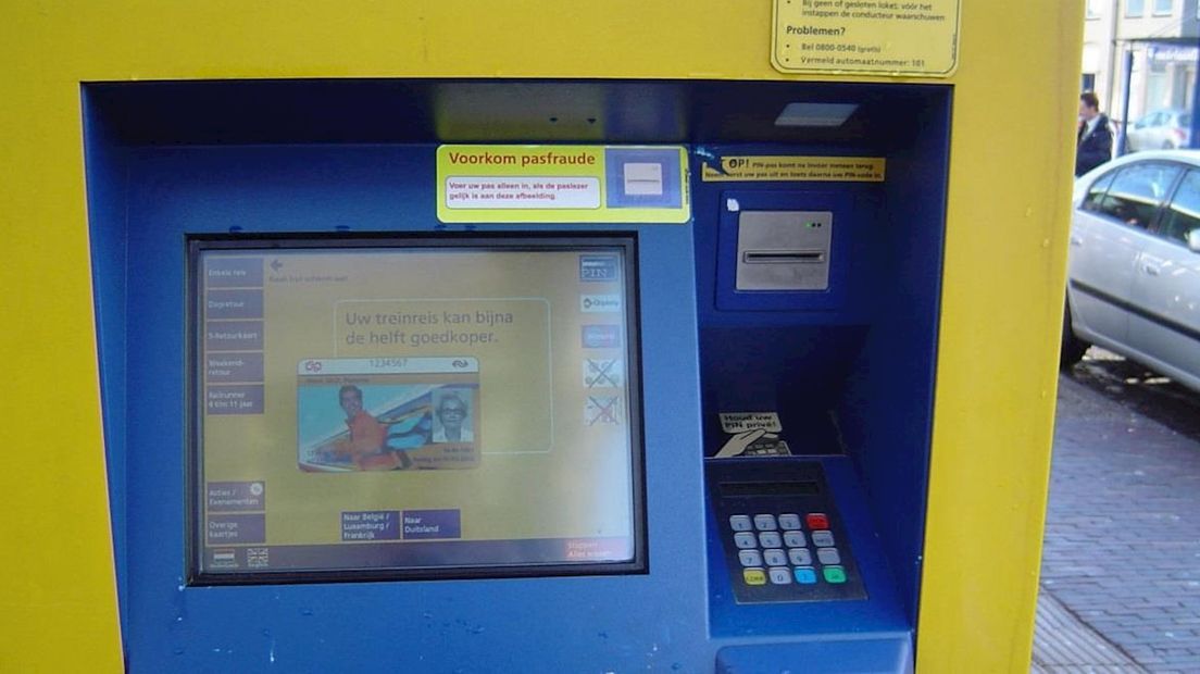 Kaartjesautomaat NS weggehaald in Deventer