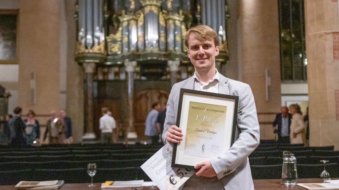 Leendert Verduijn is de winnaar van de orgelwedstrijd in de Martinikerk