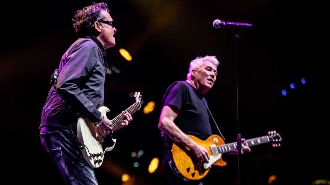 Barry Hay en George Kooymans tijdens een concert