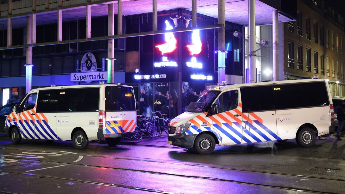 De club is door de politie ontruimd