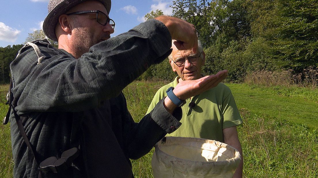 Eddy en Peter met hun vangst.
