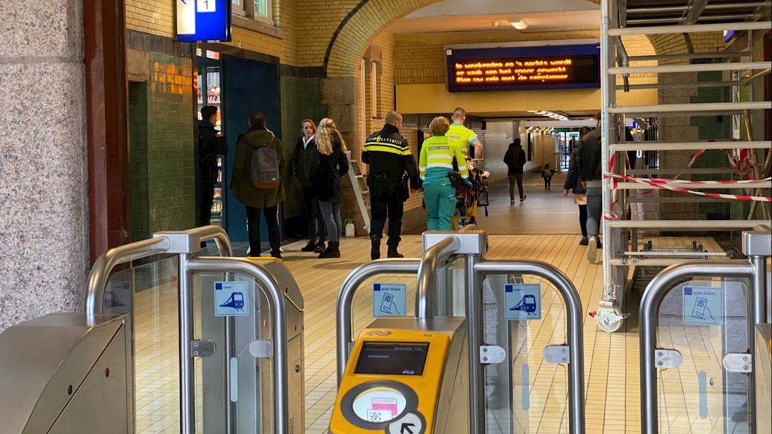 Man dreigt met bom op station Deventer