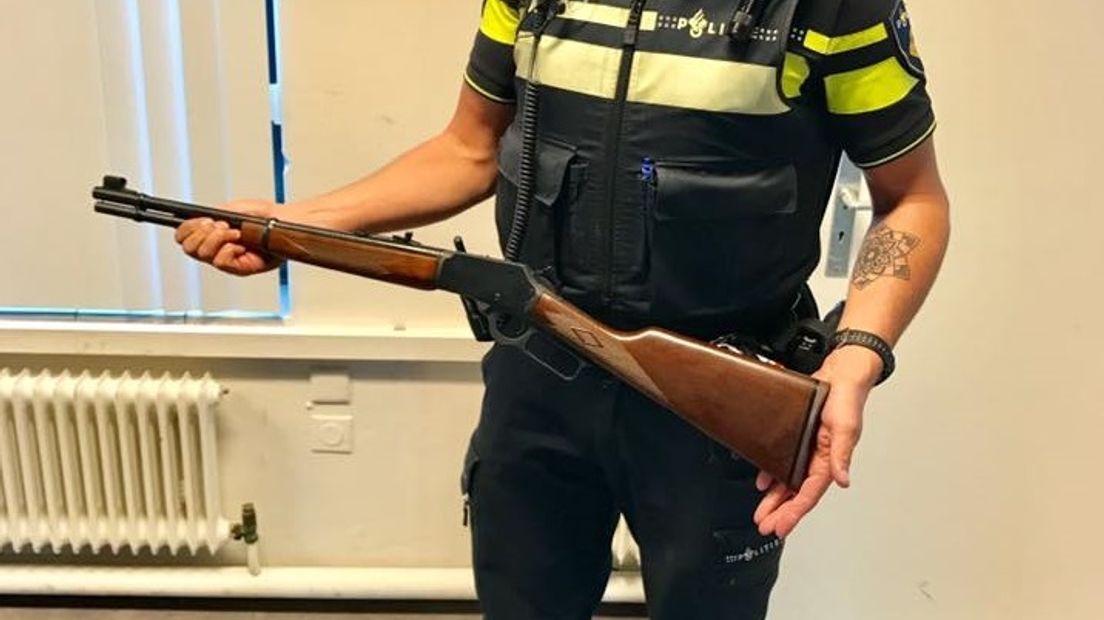 De politie vond een geweer in het centrum van Middelburg