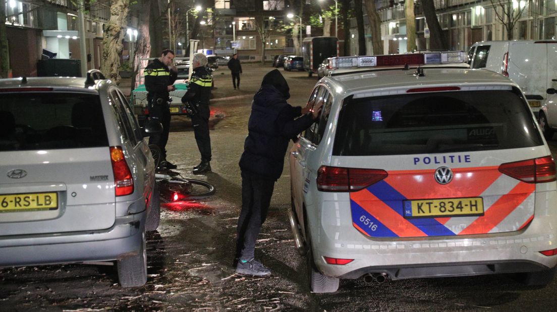 Aanhoudingen rond Monnickendamplein in Den Haag