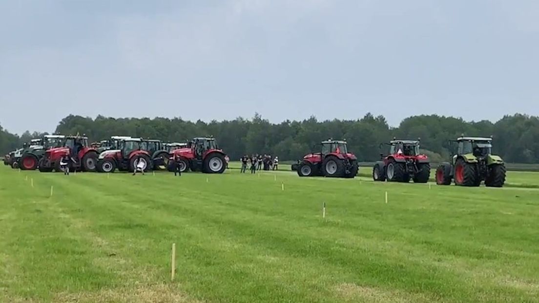 Honderden Overijsselse boeren naar Den Haag voor demonstratie