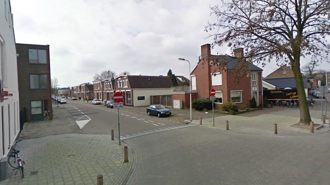 Kruising Brinkstraat met Perikweg in Enschede