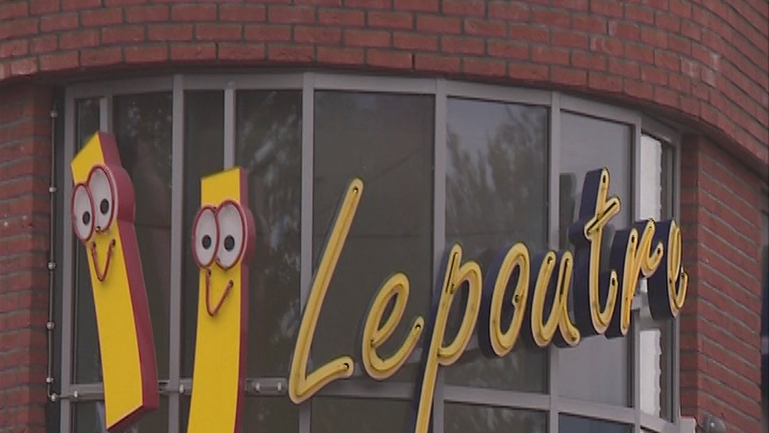 Het maakt hem nog steeds boos. De laatste overval op cafetaria Lepoutre in Wijchen is inmiddels bijna drie maanden geleden, maar de boosheid is er bij eigenaar Robere Lepoutre niet minder om.