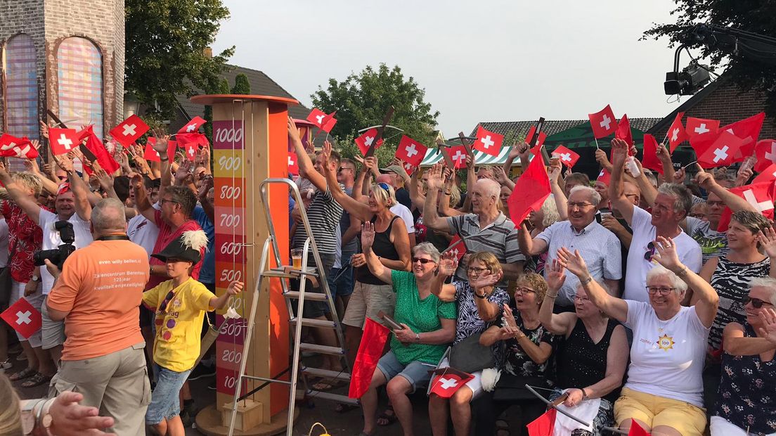 Publiek tijdens de uitzending in Loo