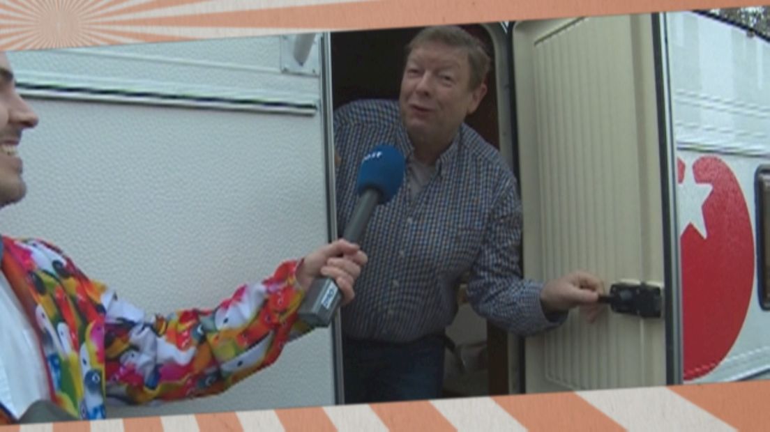 De Lawaaipapegaaien - aflevering 4: Harry van de SP (met zijn pokkecaravan)