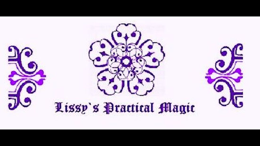 Het logo van de website van Lissys Practical Magic