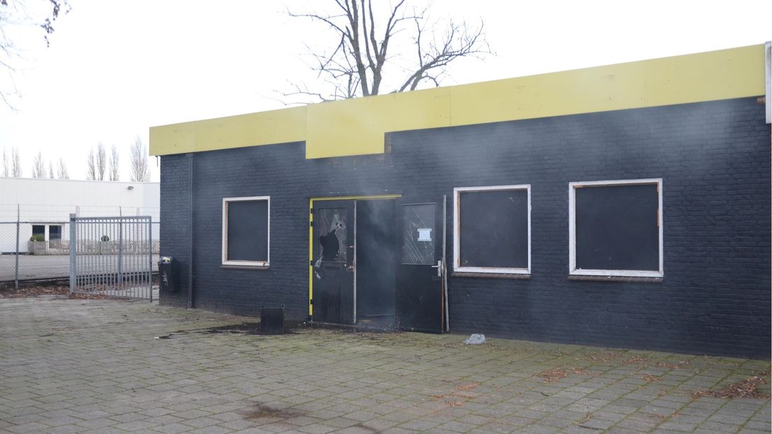 Brand in voormalig clubhuis Satudarah Enschede
