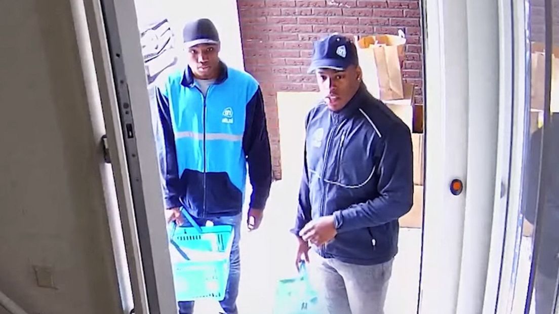 Deze twee overvallers worden nog gezocht
