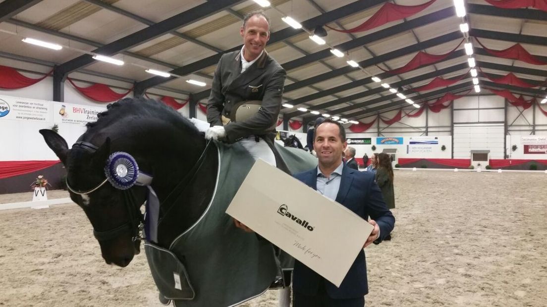 Patrick van der Meer wint It's all dressage
