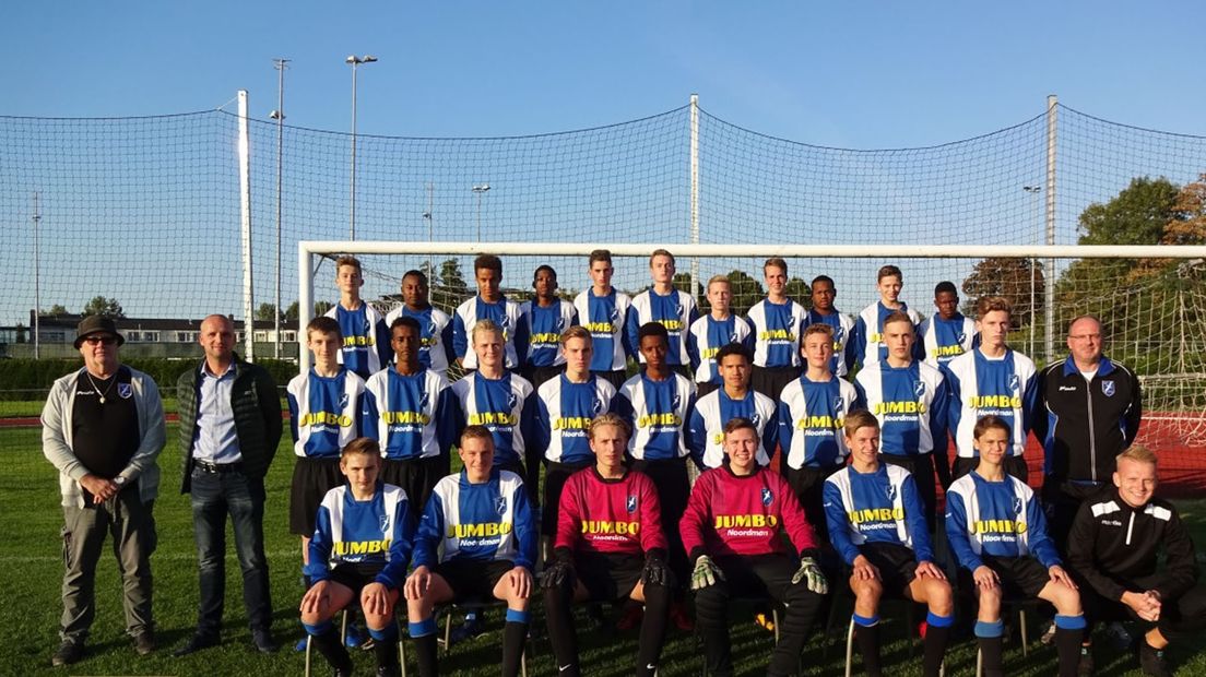 Alle teams van de club zijn in het nieuw gestoken