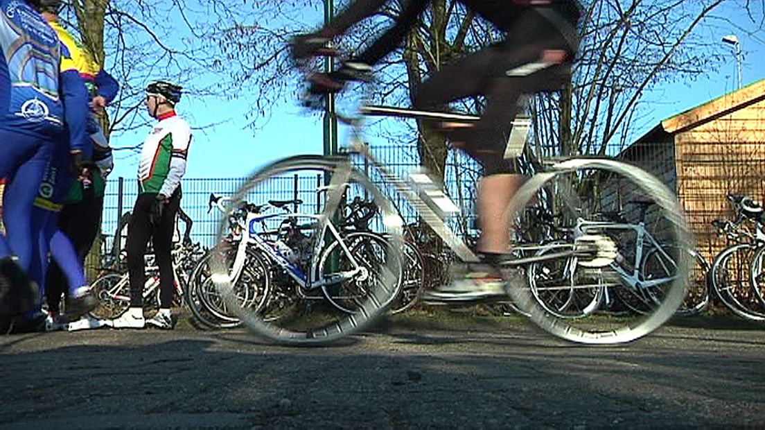 Kostbare racefietsen weg bij start wielerseizoen in Driebergen - RTV Utrecht