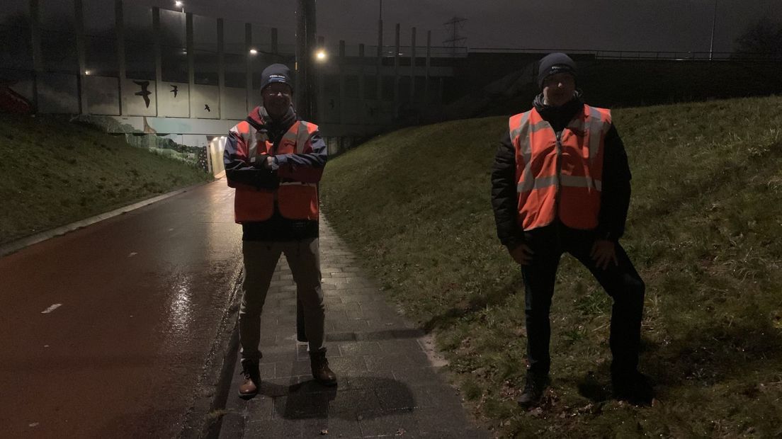 Op wacht voor één van de fietstunnels in Enschede