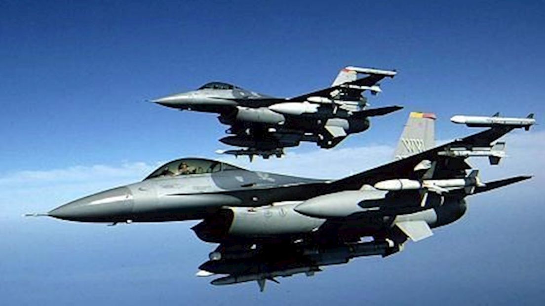 F16's