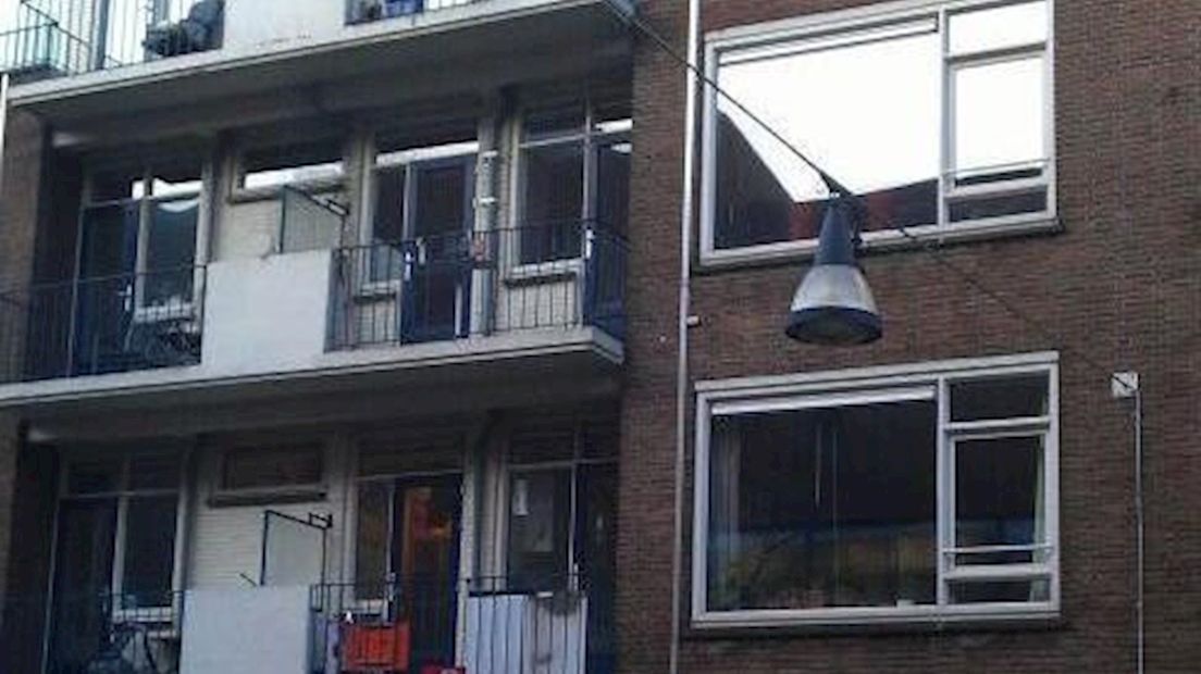 Verdachte balkonmoord Enschede blijft vastzitten