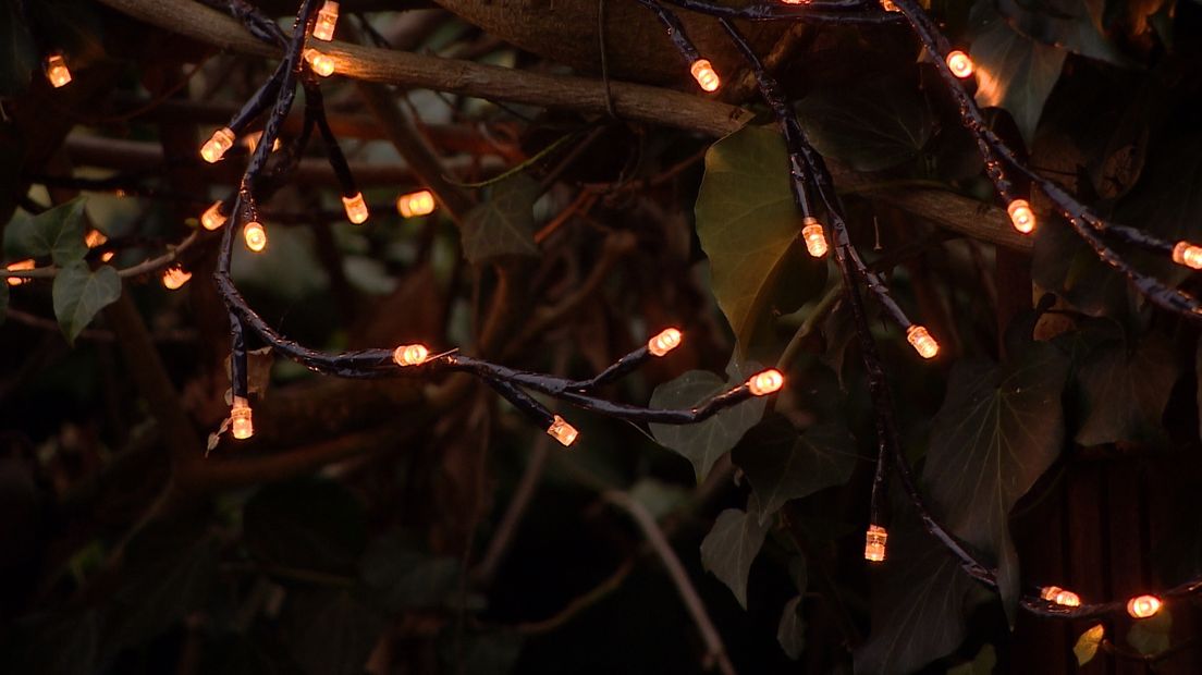 Smeltende stekkers en kortsluiting: zo vier je veilig kerst