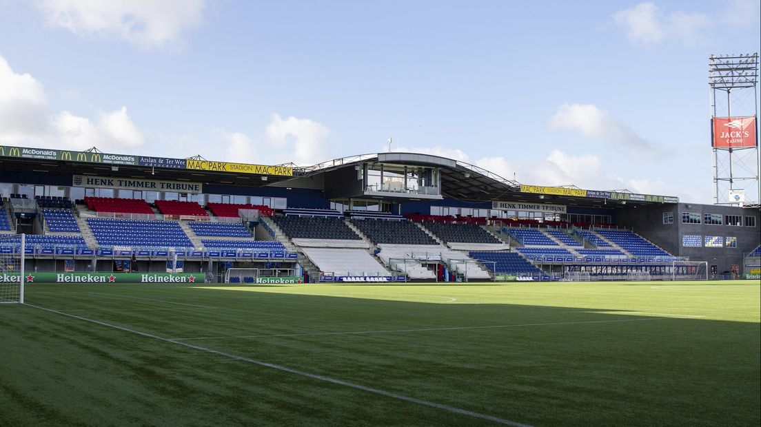 Supportersvereniging PEC Zwolle woest over verplaatsing wedstrijd