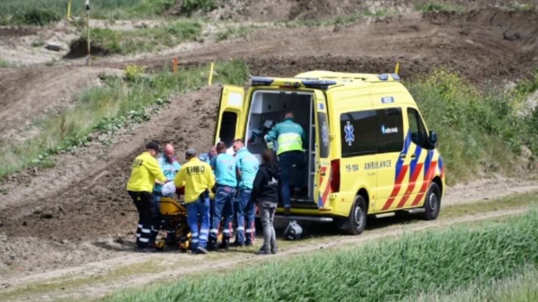 Ernstig ongeluk motorcrossbaan Ritthem