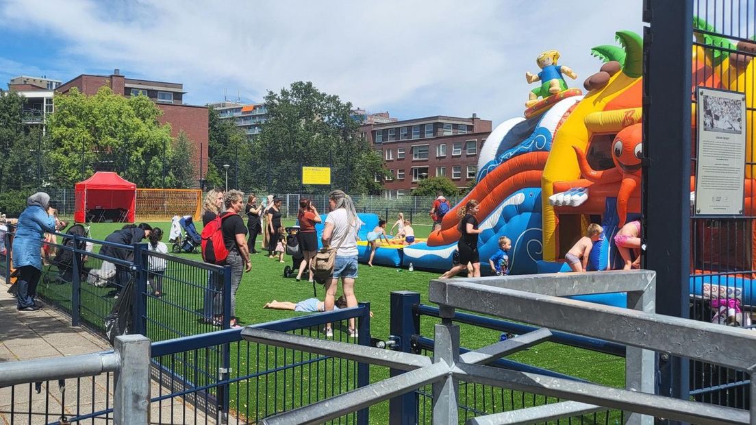 Waterballonnen, workshops en streetsports; Zomerprogramma070 organiseert activiteiten voor kinderen