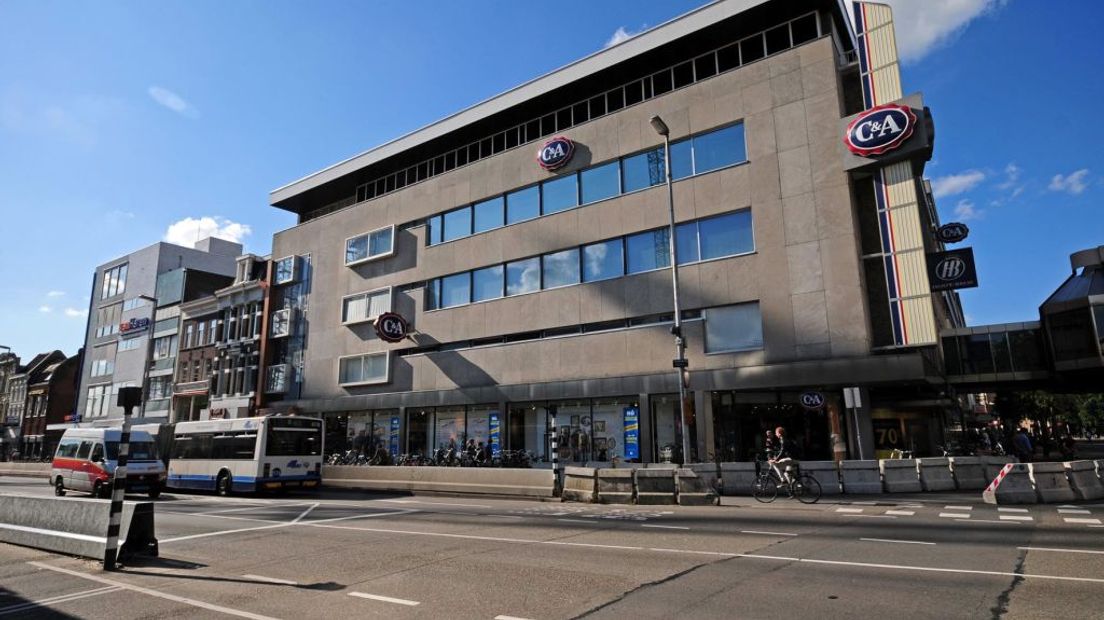 De C&A-vestiging aan het Vredenburg is er al tientallen jaren.