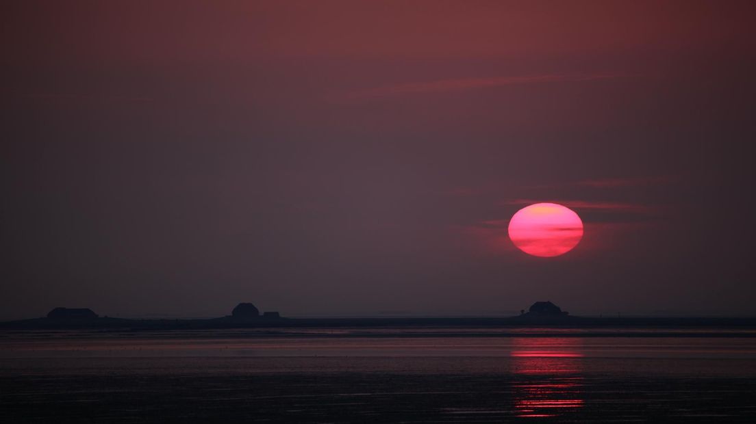 Zonsondergang boven Halligen