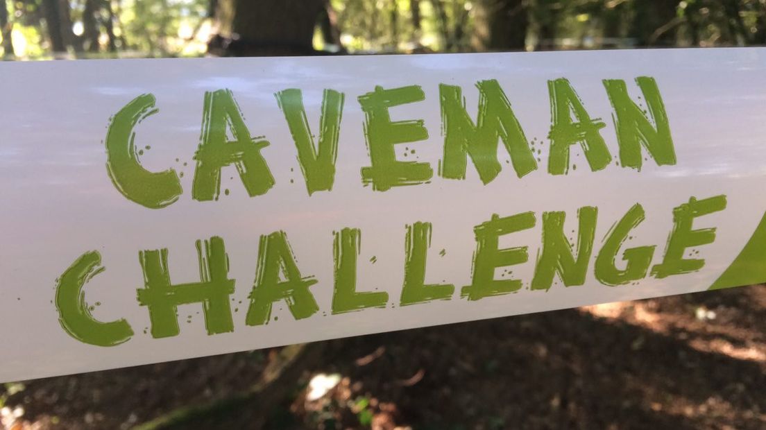 De Caveman Challenge gelopen door ruim tweeduizend mensen (Rechten: Jeroen Willems/RTV Drenthe)