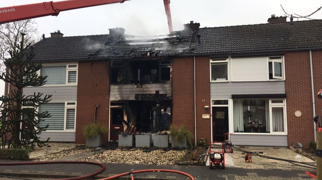 Op de Prins Mauritsstraat in Ooij, gemeente Berg en Dal, heeft donderdagochtend een brand gewoed in een woning. Bij de brand raakte één persoon gewond, de naastgelegen woningen moesten worden ontruimd.