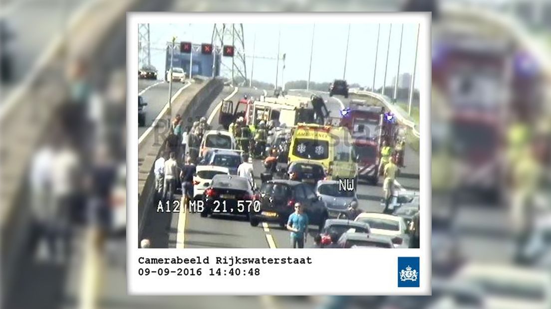 A12 Dicht Na Ongeluk Bij Zevenhuizen; Tientallen Kilometers File In ...