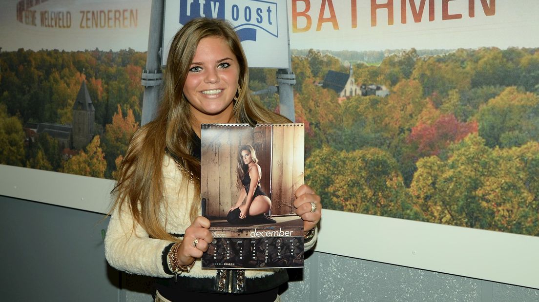 Sharon met haar foto