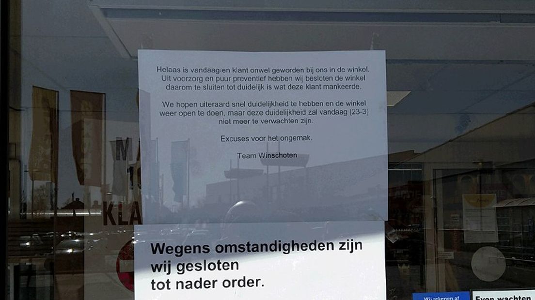 Het briefje op de deur bij de Praxis