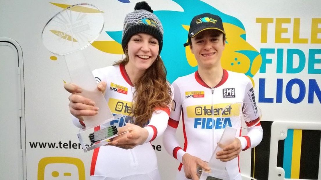 Nagengast met de bokaal (Rechten: Telenet Fidea Lions)