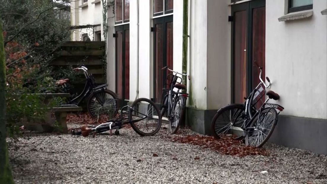 De arbeidsmigranten gaan weg als de vergunning voor de restauratie kan worden verleend