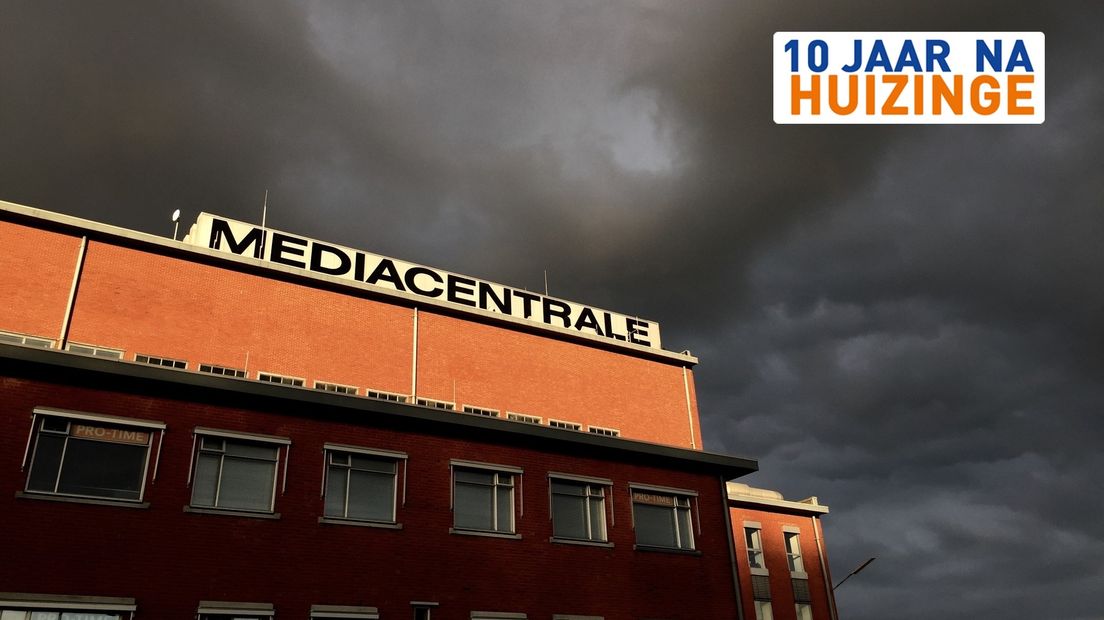 Donkere wolken boven de Mediacentrale, waar RTV Noord is gevestigd