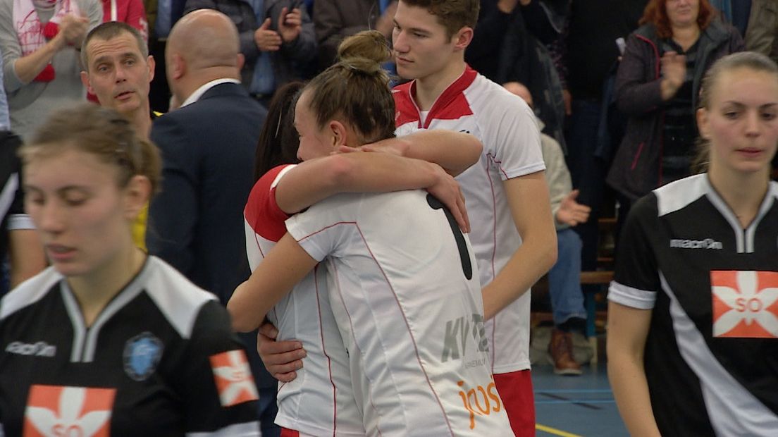 Koppositie voor TOP na inhaalrace tegen KCC (video)