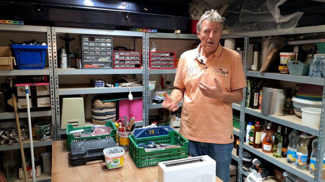 Repair Café opent in Vreeland: 'Het is een sport om te zorgen dat apparaten een lang leven hebben' -