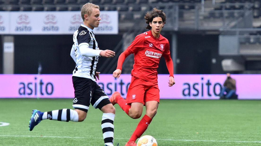 Twente en Heracles gaan weer jeugdopleiding beginnen