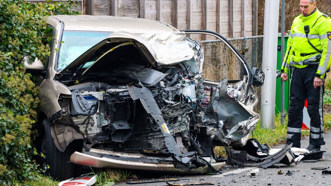 De auto raakte zwaar beschadigd