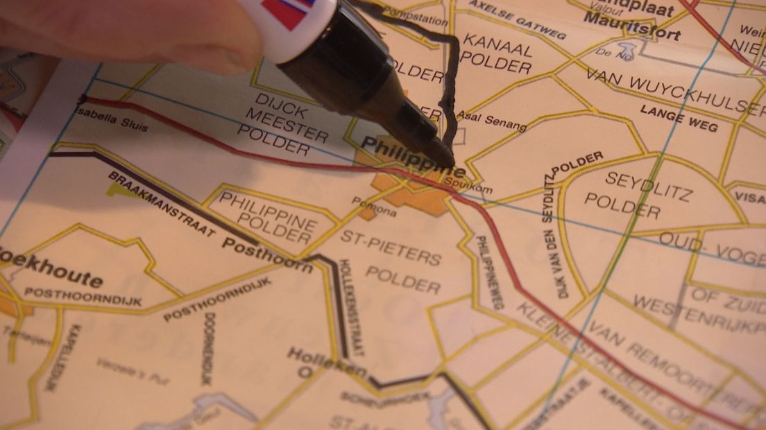 Eerst moest boer Joris van Waes zeventien kilometer rijden voordat hij bij zijn grond was