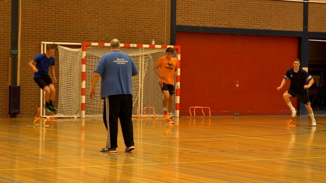 Martin Vlijm tijdens de eerste training van het seizoen van Hurry-Up (Rechten: RTV Drenthe)