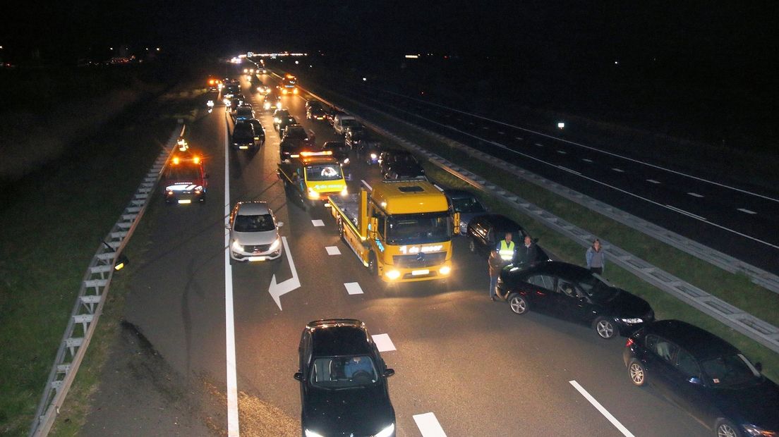 Ravage op A58 na ongeluk bij Arnemuiden (video)