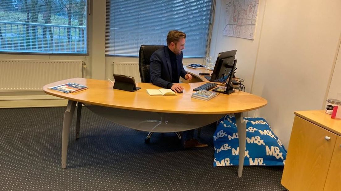 Guido Rink in actie als wethouder van de gemeente Emmen