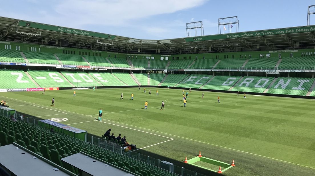 Ruim tweehonderd toeschouwers bekeken het duel tegen De Graafschap