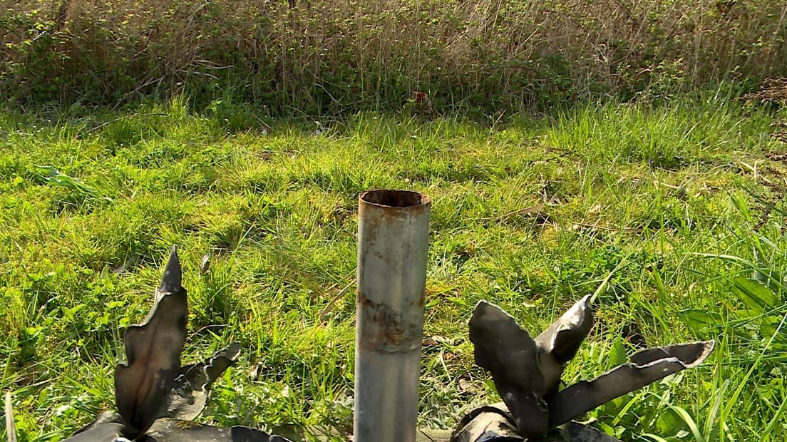 Deel bermmonument gestolen in Hulst (video)